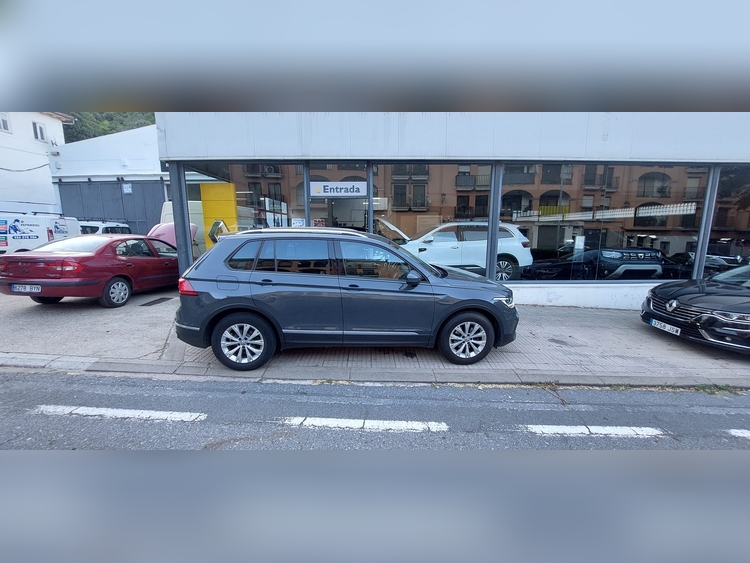 Volkswagen Tiguan 2.0 122cv foto 2
